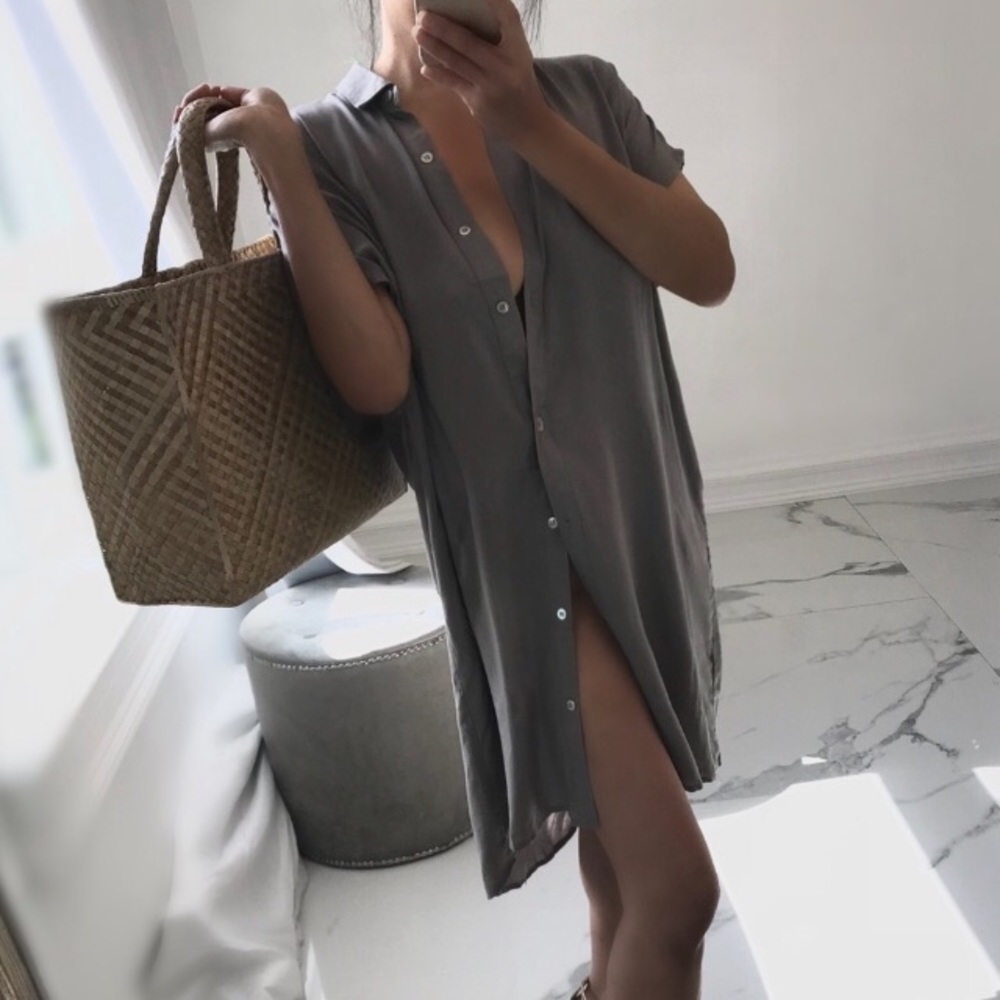 🆕 “BLOOMBERG” Flowy Tunic Shirt Taupe